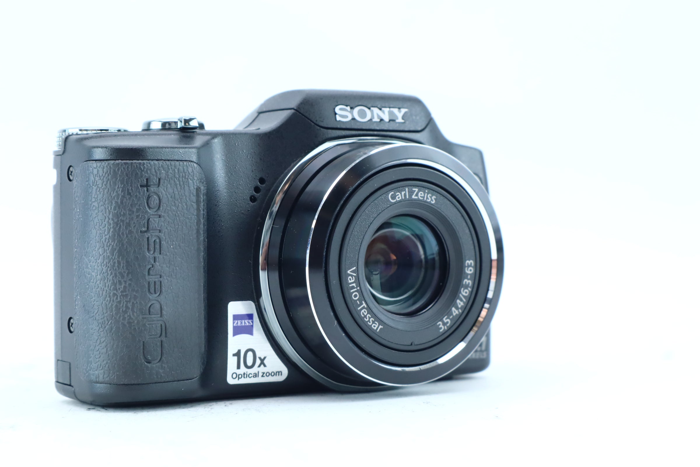 Sony Cyber-shot with 10× Optical Zoom and 10.1 Megapixels Sony Cyber-shot with 10× Optical Zoom and 10.1 Megapixels