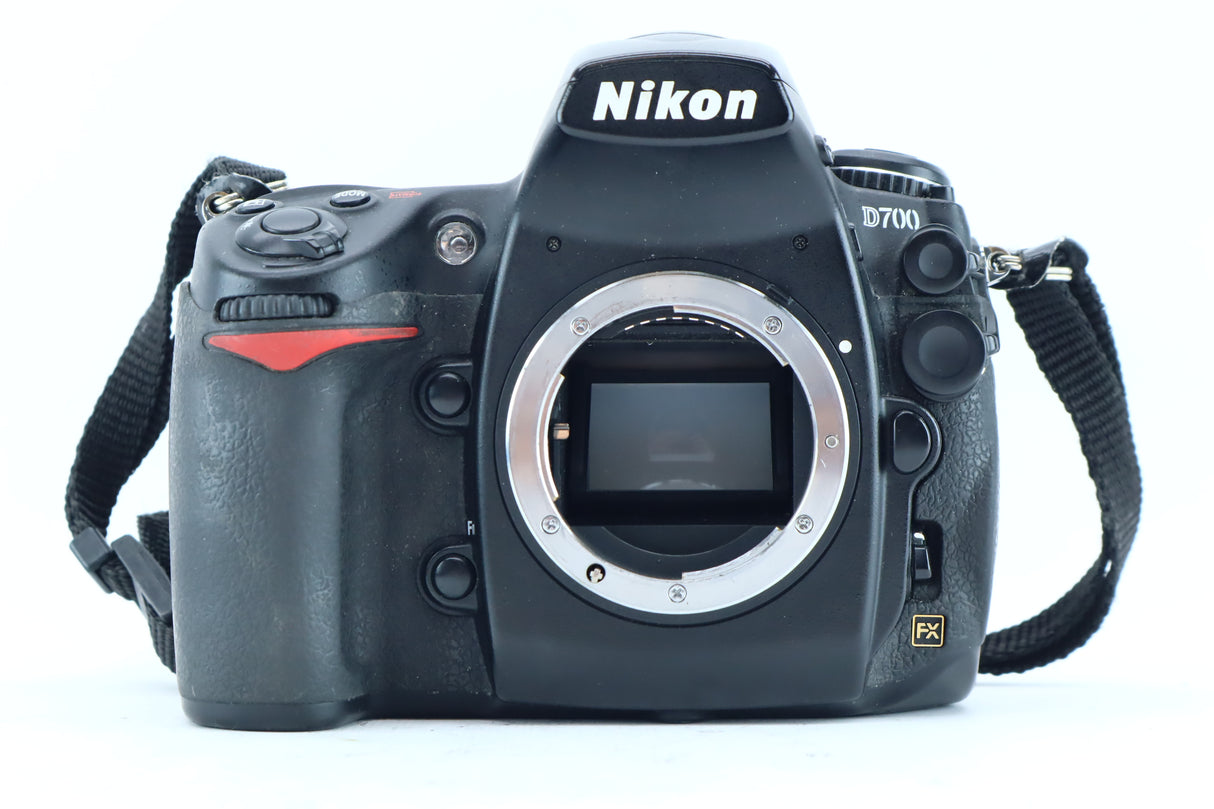 Nikon D700 – Full-Frame FX DSLR Camera Body