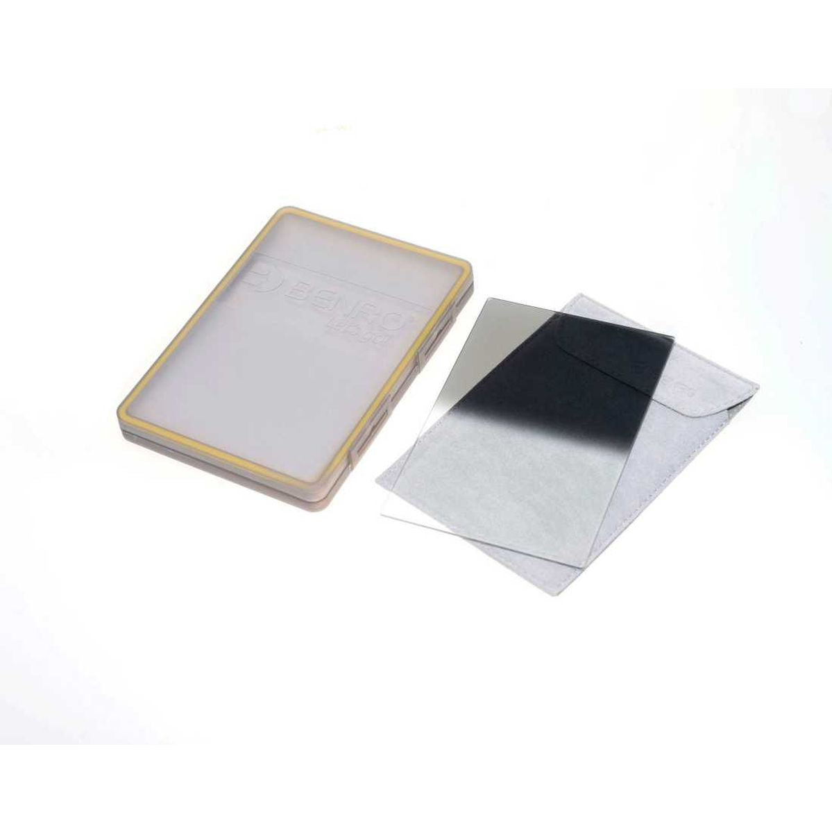 Benro Master Glass Filter 100x150mm Hard-Edged GND4 (0.6)