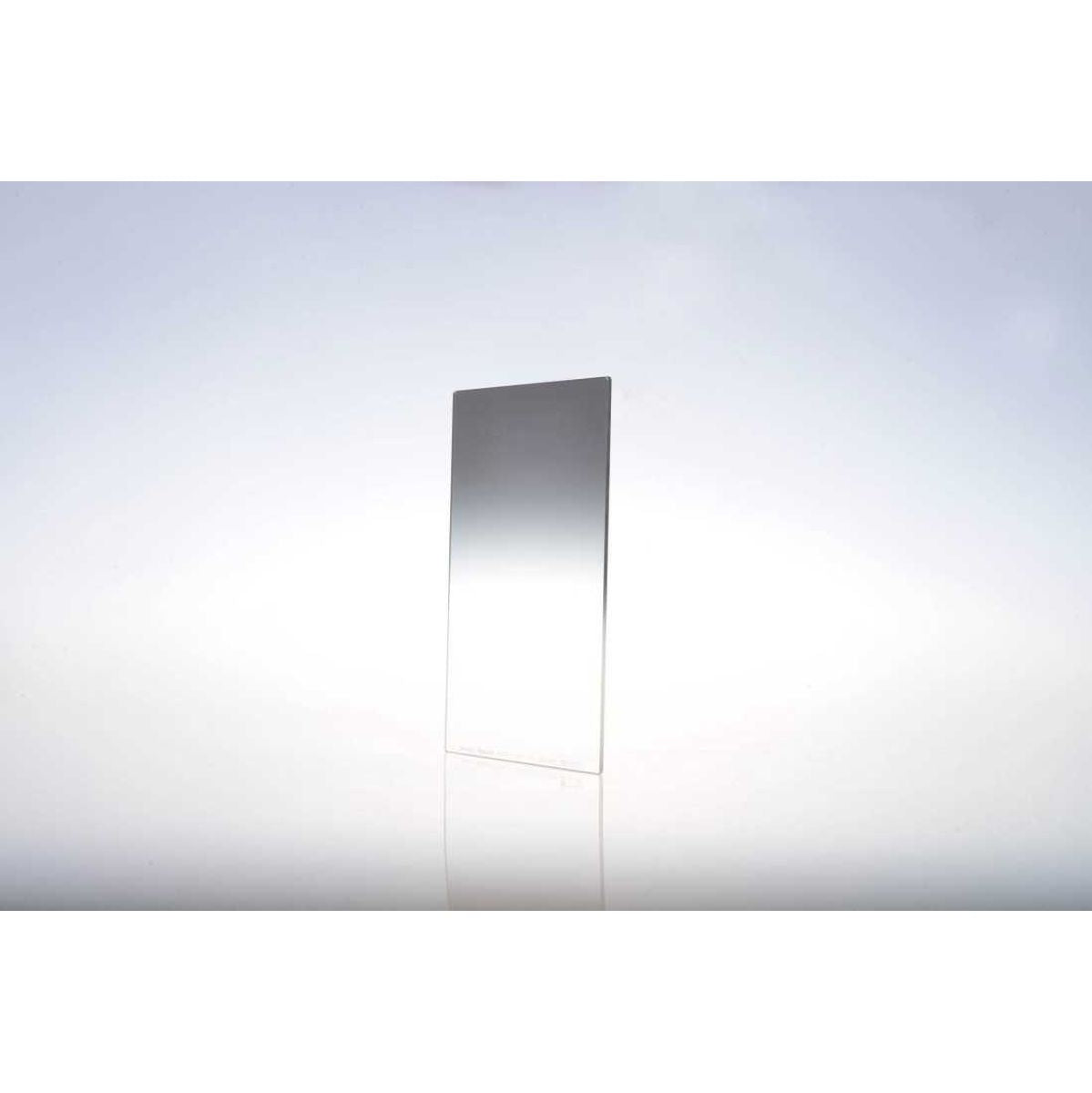 Benro Master Glass Filter 100x150mm Soft-Edged GND8 (0.9)