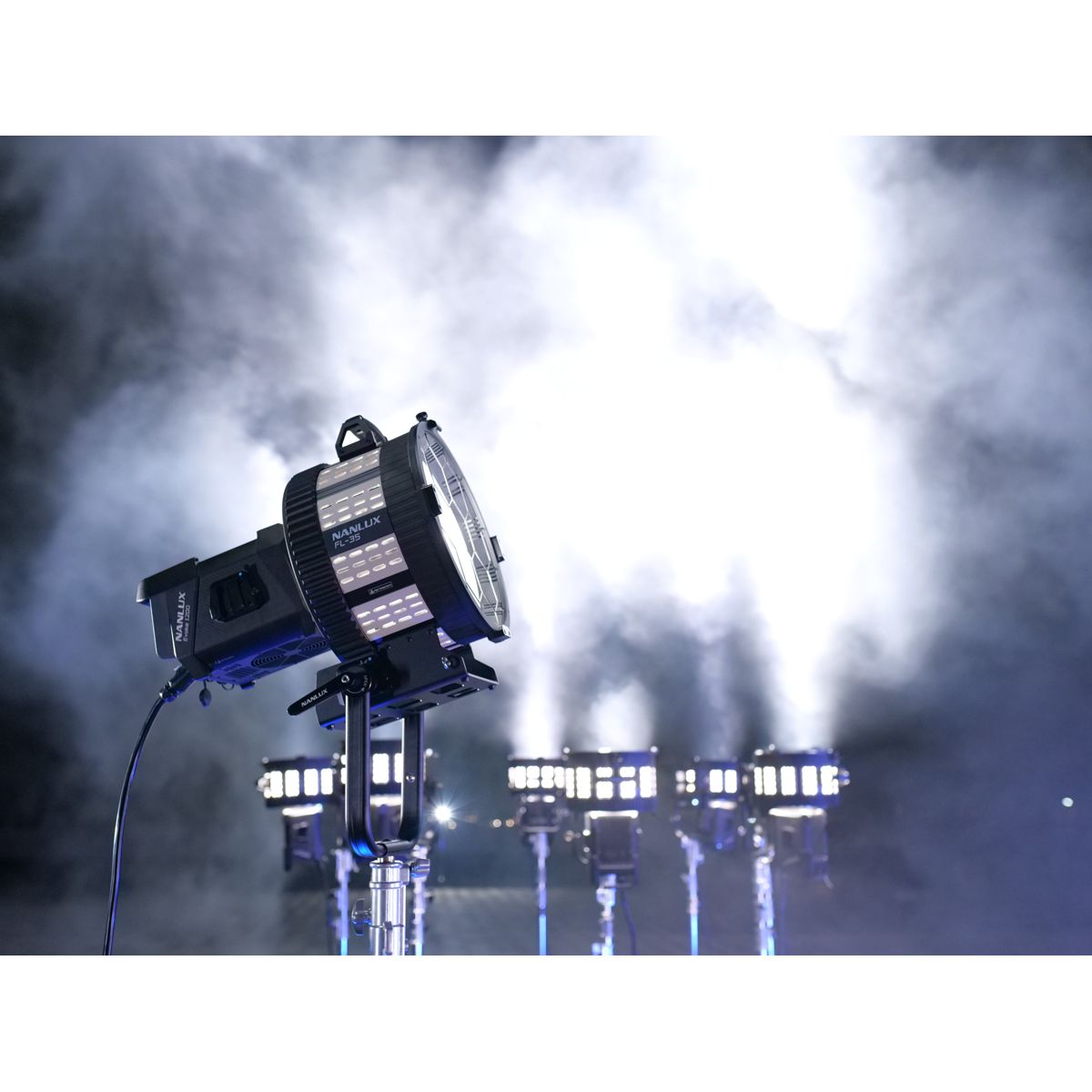 Nanlux Evoke 1200 Spot Light