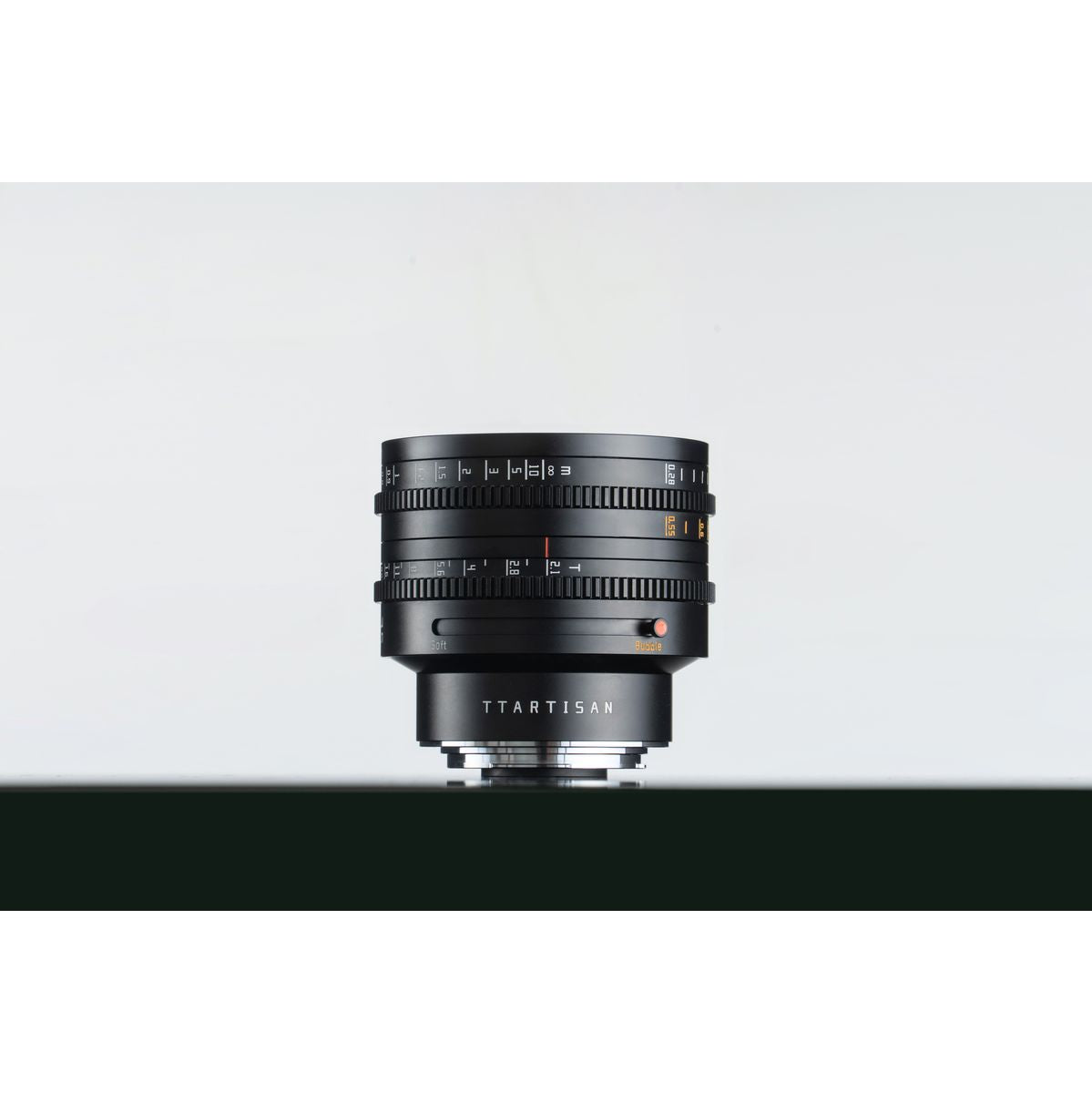 TTArtisan 35mm T2.1 Canon-RF Mount - image 2 of 5