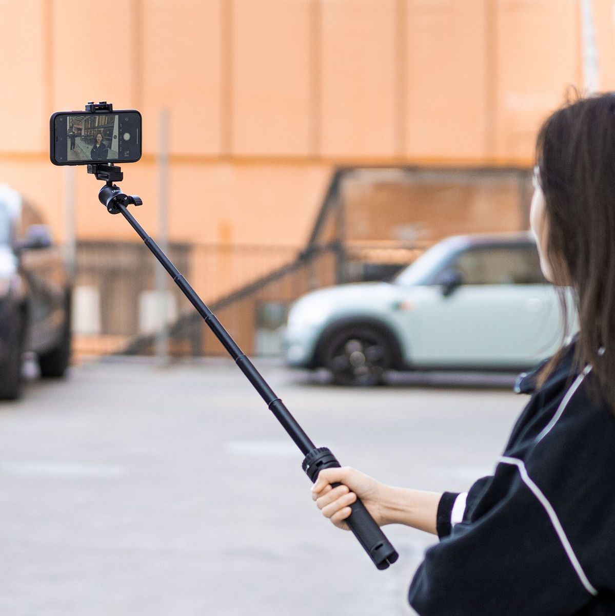 Ulanzi MT-34 Selfie Stick Tripod w/ Built-In Phone Holder - image 2 of 5