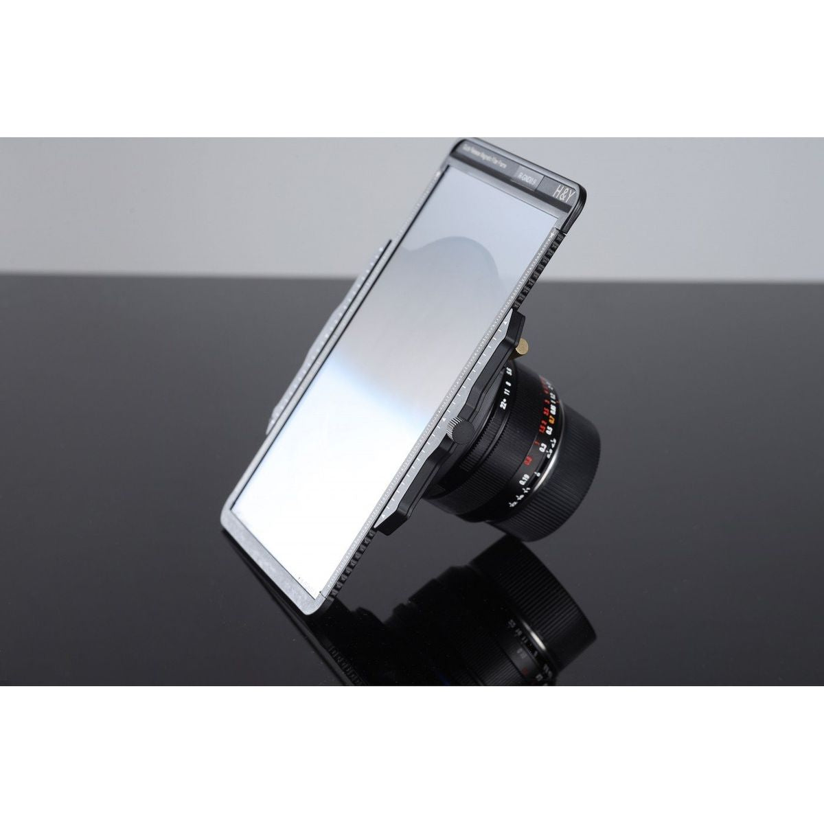 Laowa Magnetic 100mm Filter Holder For Laowa 11mm f/4.5 FF RL - image 4 of 5